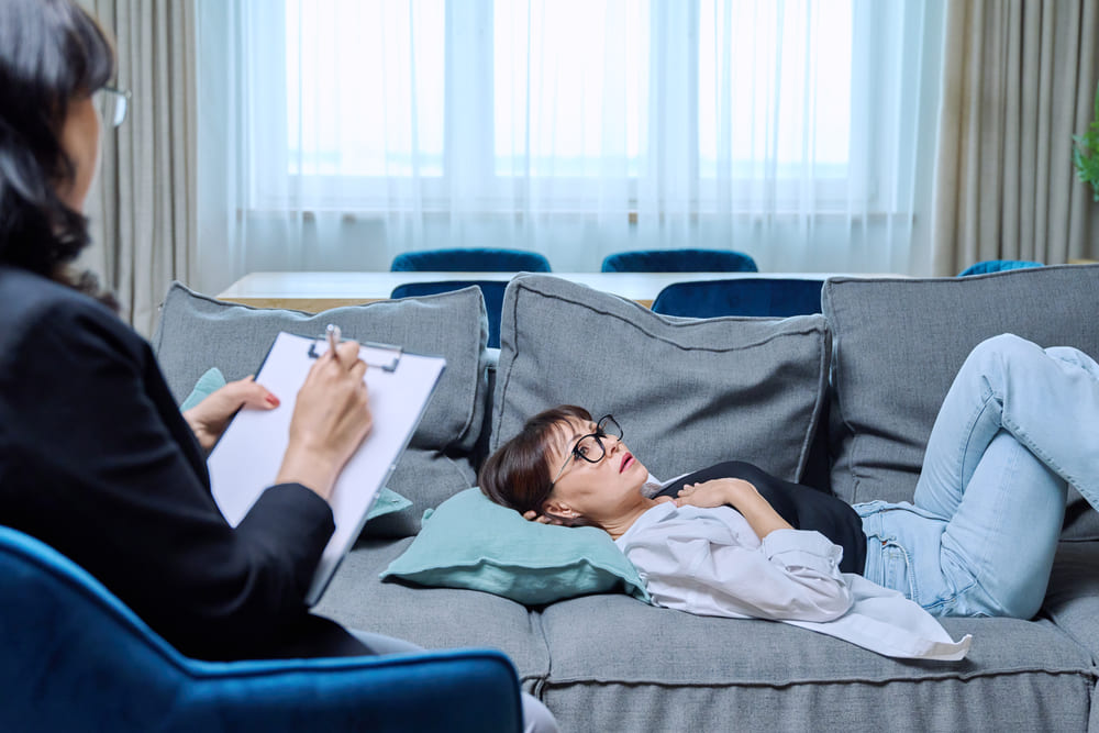patient in gesprek met een psychiater
